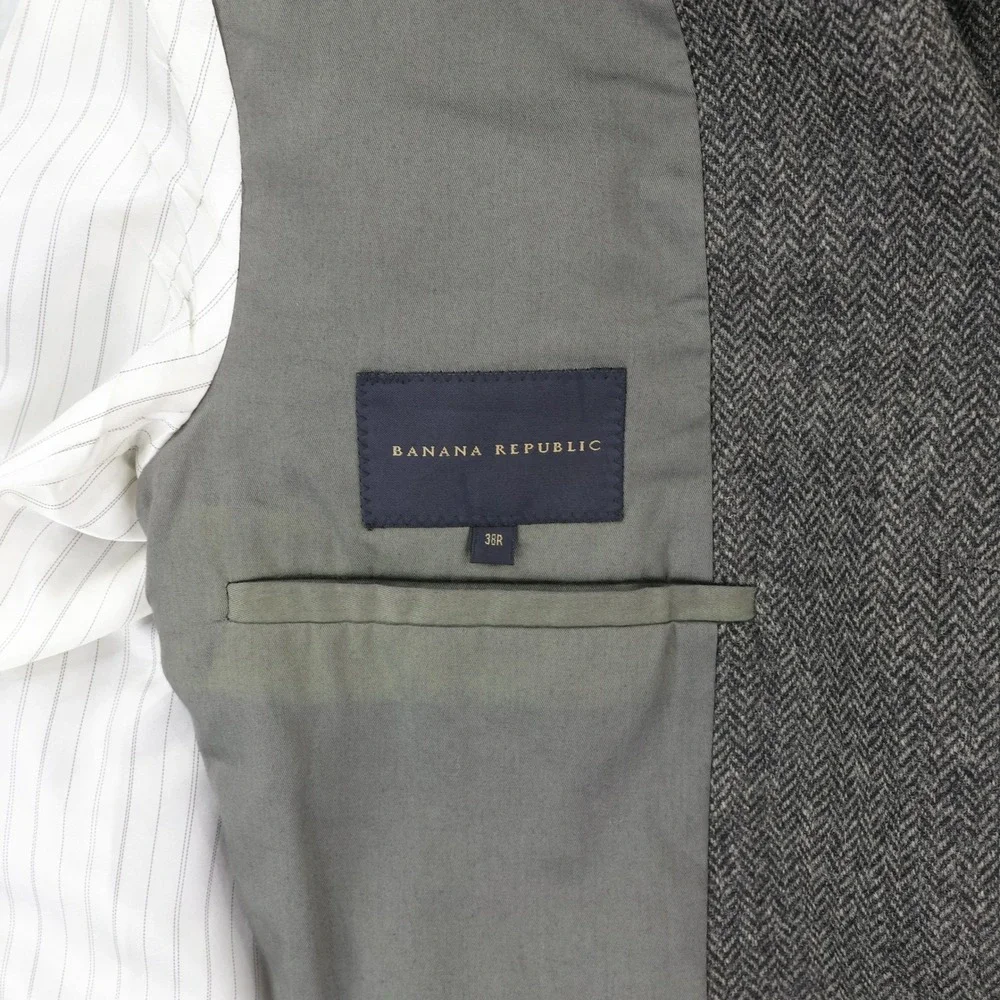 Banana Republic Tweed Sport Coat 38R Grey Herringbone Moon British Wool Blazer